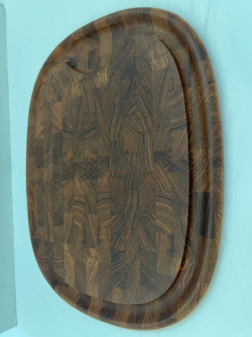 Dansk Solid Cutting Board Dark Wood (Teak?)  16"x13"x1" Parquet Oval Marks Cuts - Picture 3 of 9